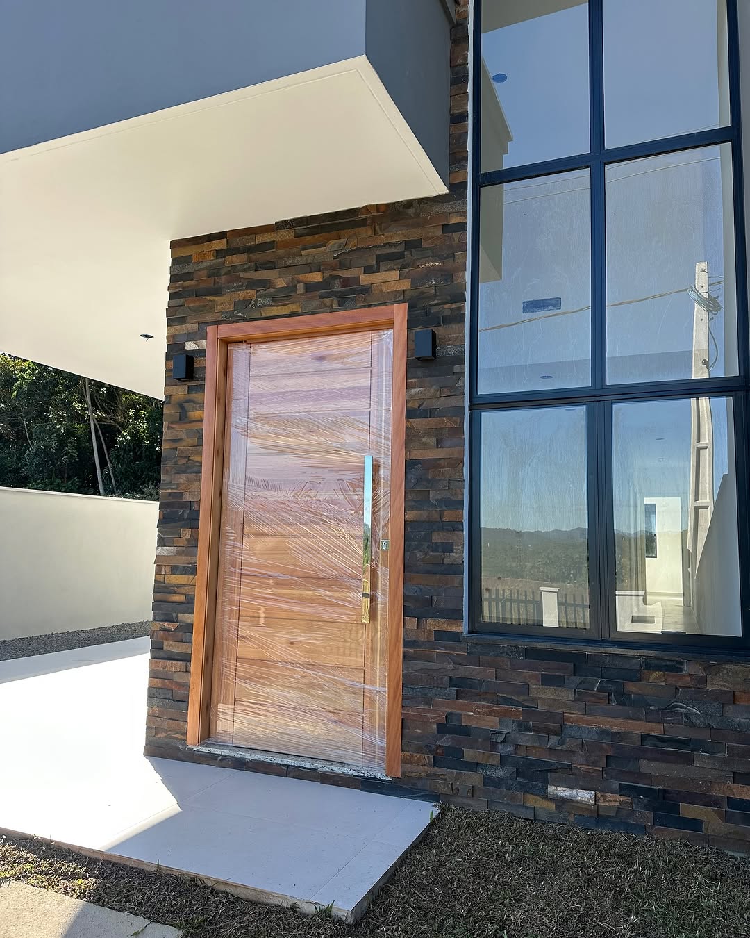 WhatsApp Image 2025-08-18 at 14.48.18 (1)