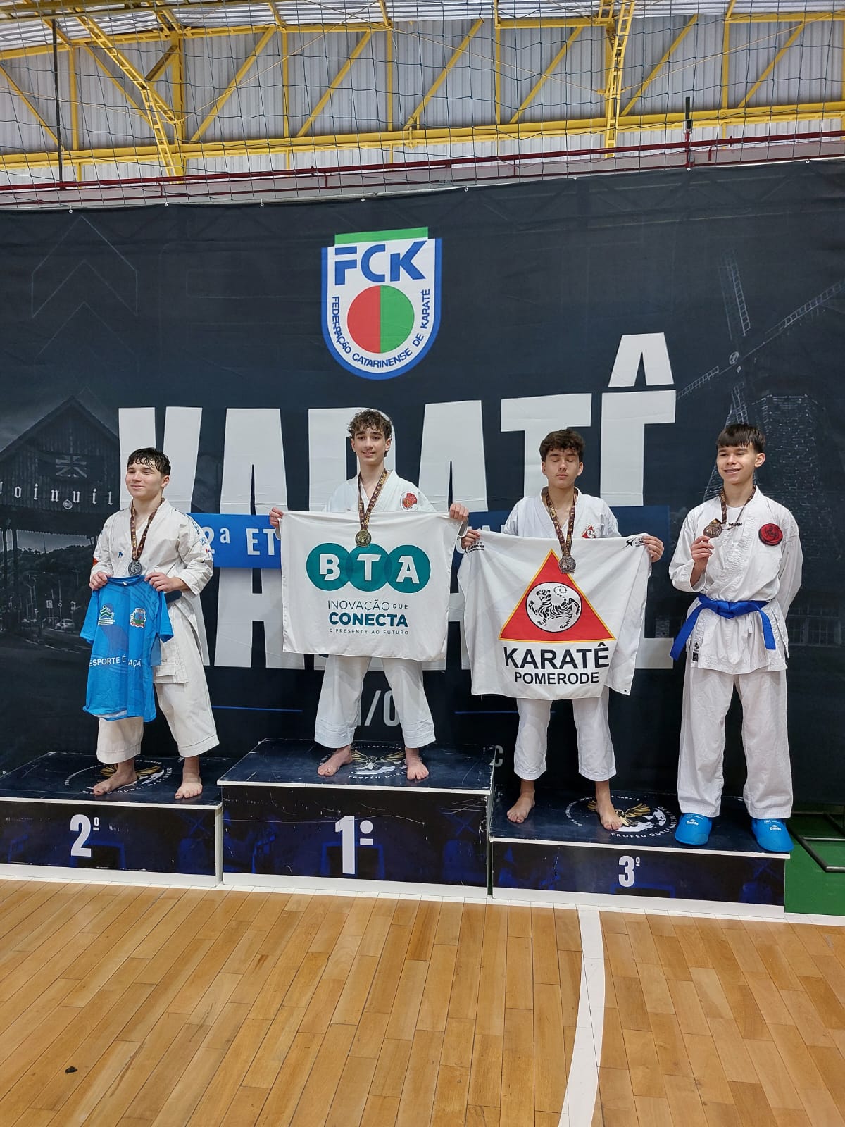 Karatê de Pomerode conquista quatro medalhas no Estadual Divisão A