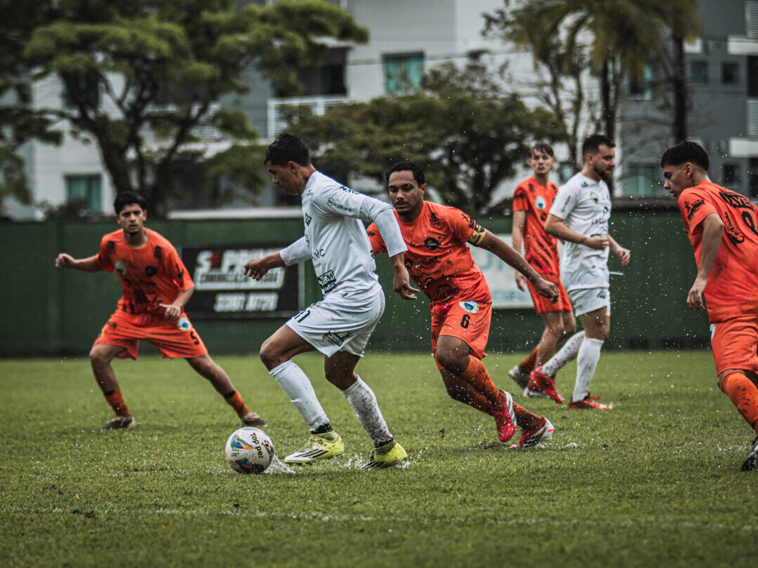 Floresta e Água Verde garantem vaga na final da Copa Pomerode 2026