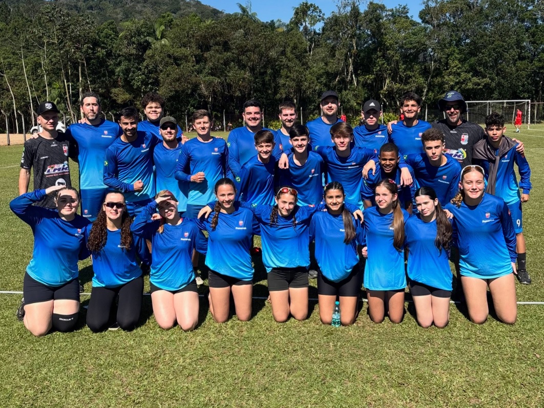 Punhobol de Pomerode conquista três títulos no Estadual