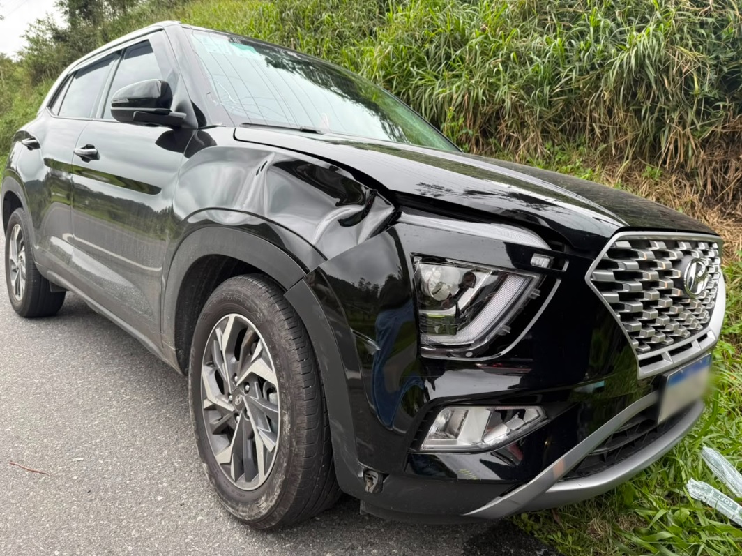 Colisão entre carro e moto deixa homem ferido na SC-110, em Pomerode