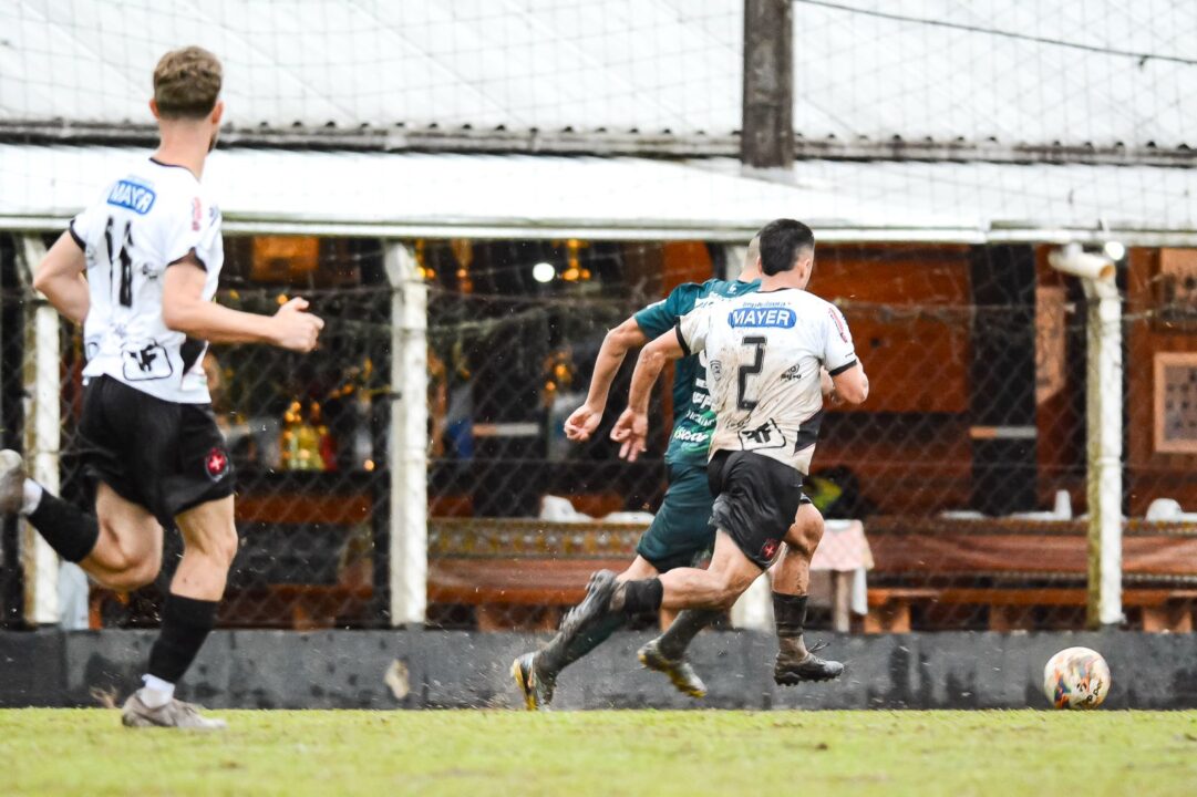 Floresta e Água Verde garantem vaga na final da Copa Pomerode 2026