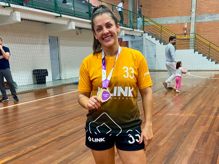 Zee Rucci conquista o Handebol Feminino dos Jogos entre Empresas