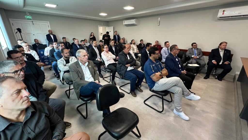 Ademar Ramthun é eleito vice-presidente da Federação Catarinense de Futebol