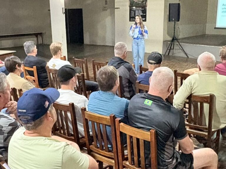 “Pomerwasser nos Bairros” promove reunião com moradores do Centro