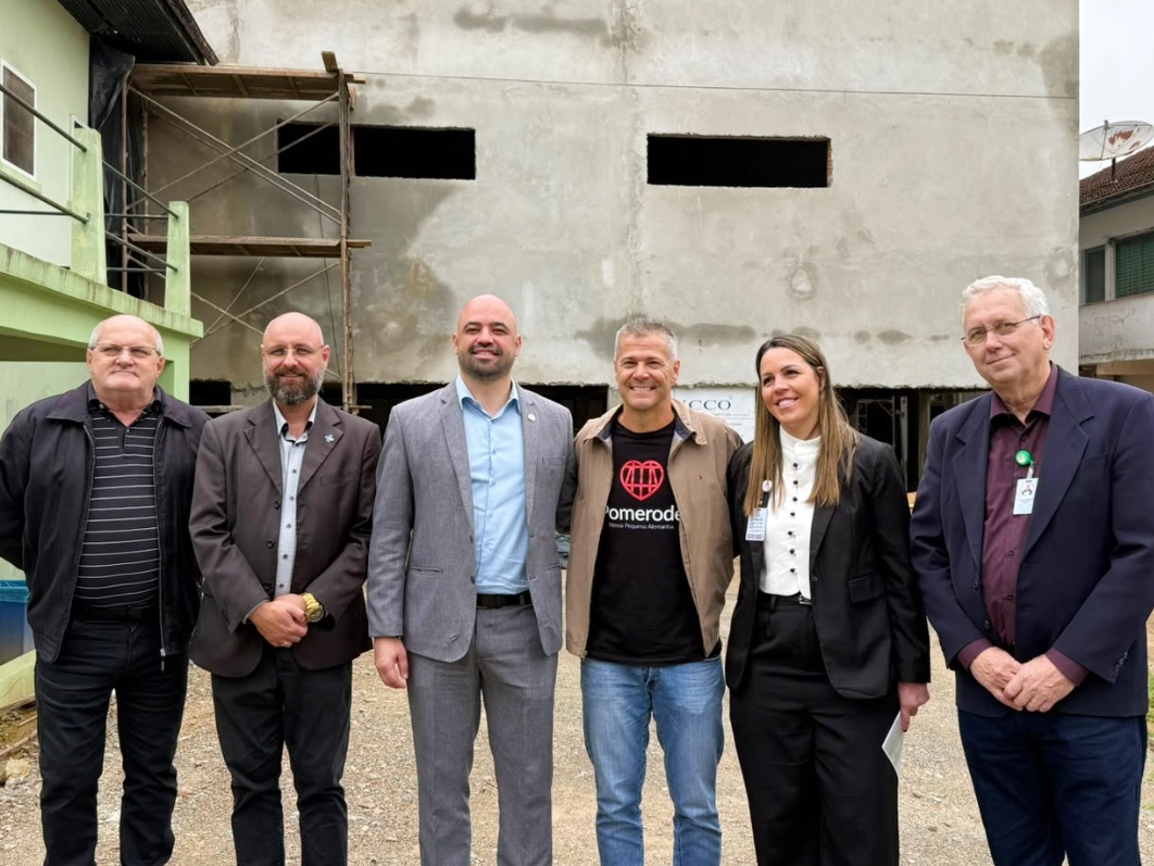 Secretário de Estado da Saúde realiza visita técnica ao HMRT em Pomerode