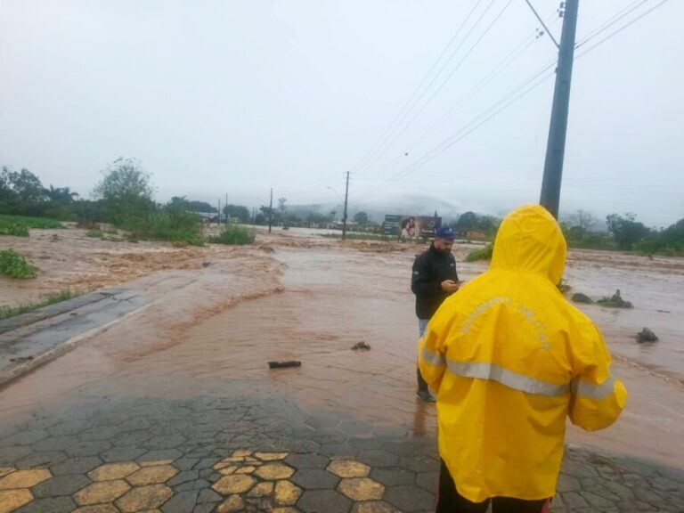 Alesc destina R$ 20 milhões para famílias atingidas pelas chuvas