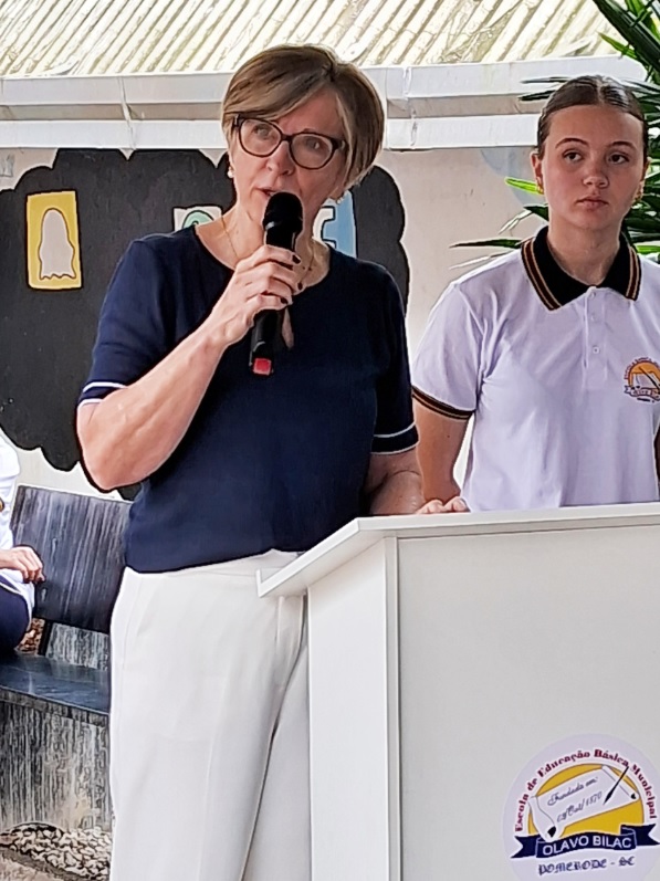 Pomerode inaugura sala de monitoria da Escola Cívico-Militar