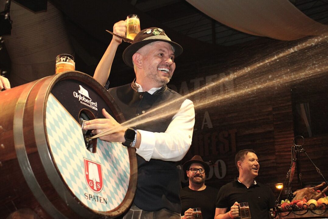 41ª Oktoberfest começa em Blumenau com público de mais de 26 mil pessoas