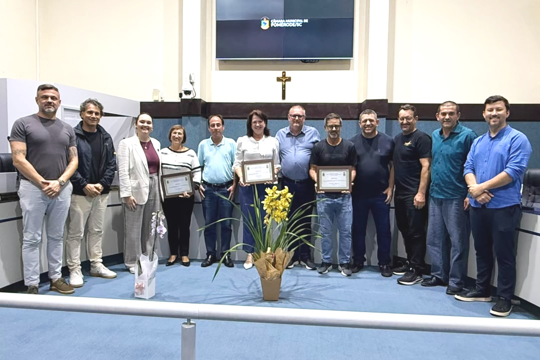 Câmara de Pomerode homenageia cinco personalidades com honrarias do Legislativo