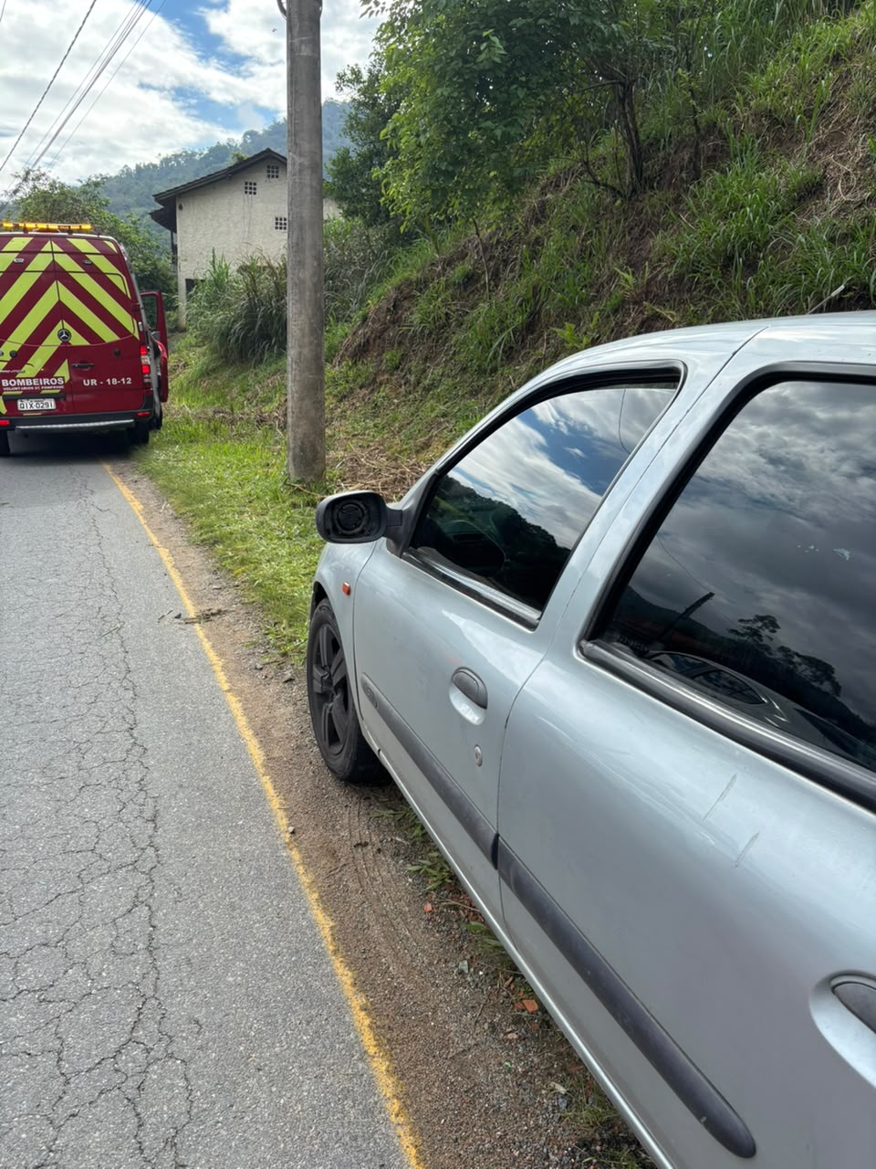 Acidente entre carro e moto em Pomerode